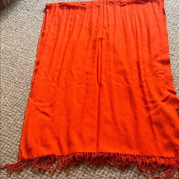 🧡 Sacred Threads 100% Wool Fringe Scarf | Vibrant Orange | Made in India - Picture 3 of 4